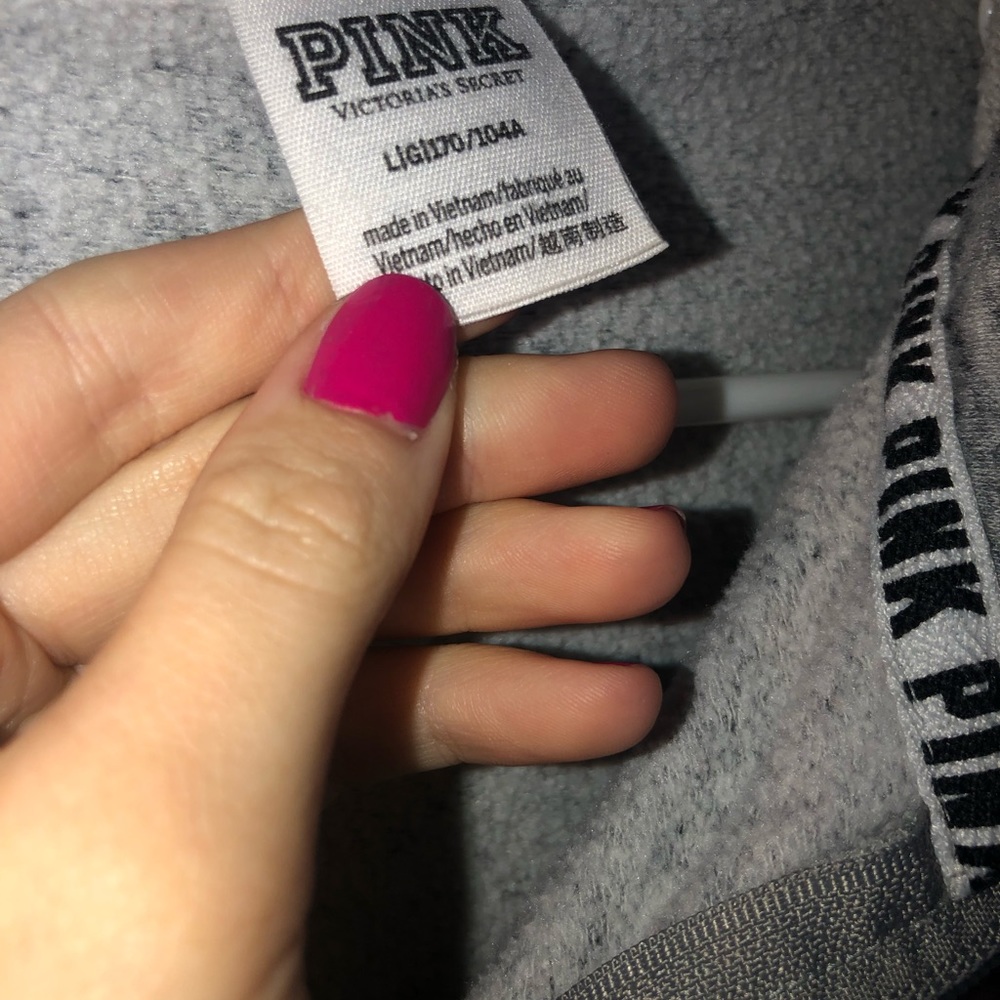 half zip vs pink